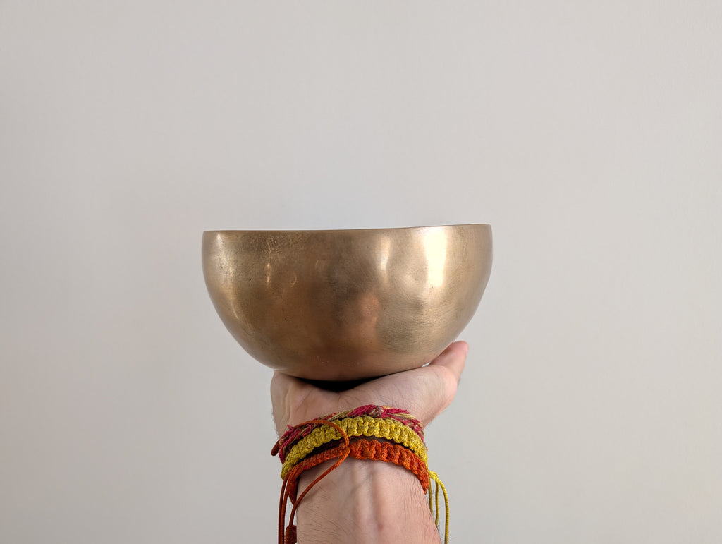 Surya Gold  Klangschale · 16 cm